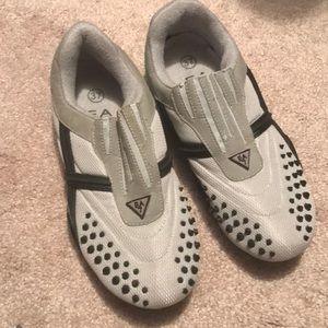 European shoeless sneakers